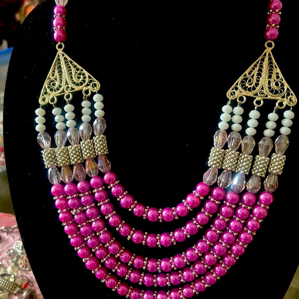 Mediterranean style Pink beaded Necklace.